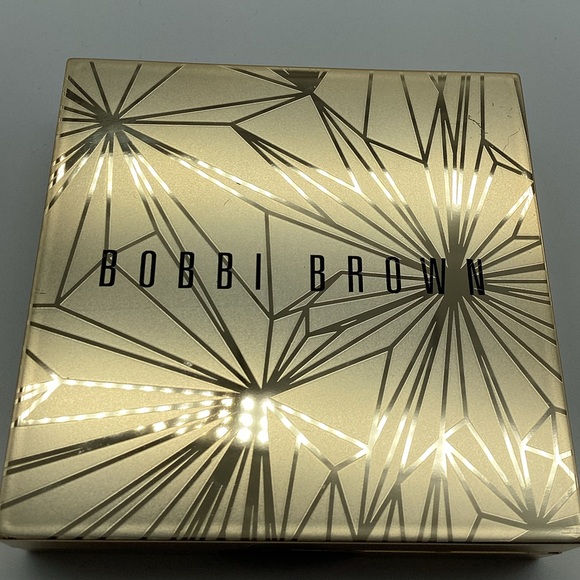 Bobbi Brown Luxe Illuminating Powder in Golden Hour - Didn’t Come w/ Box - BNWOB - Picture 12 of 16